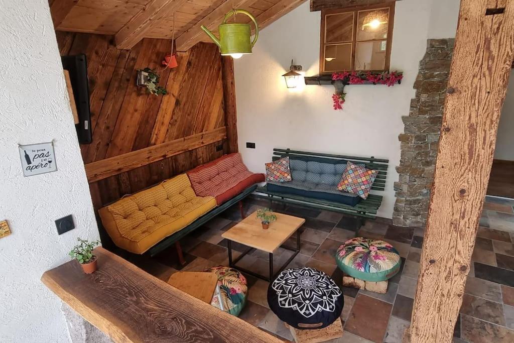 Le Grenier De Jules Et Marguerite Vila Liézey Exterior foto