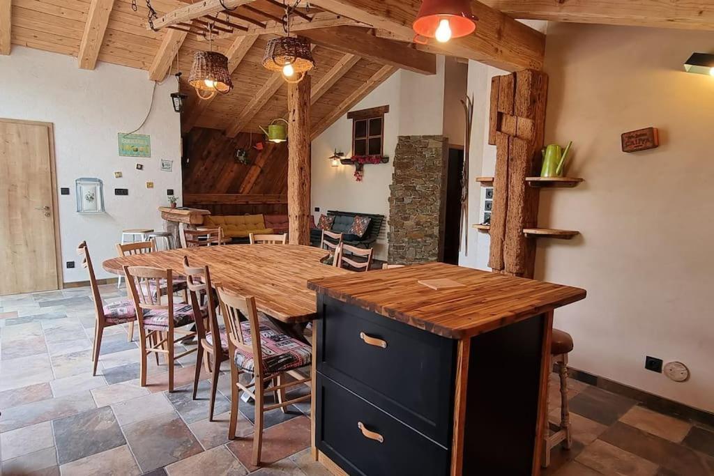 Le Grenier De Jules Et Marguerite Vila Liézey Exterior foto